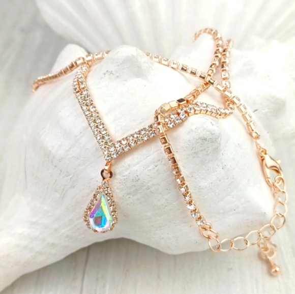 Rose Gold-Tone Priness Style Rhinestone Studded Chain Necklace - Picture 4 of 9